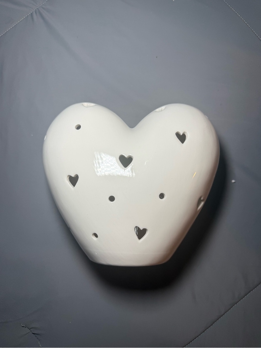 Cracker Barrel Light Up Ceramic Heart White with Cutout Hearts Night Light - Picture 5 of 9